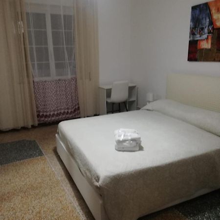 La Casa Di Anna Daire Taranto Dış mekan fotoğraf